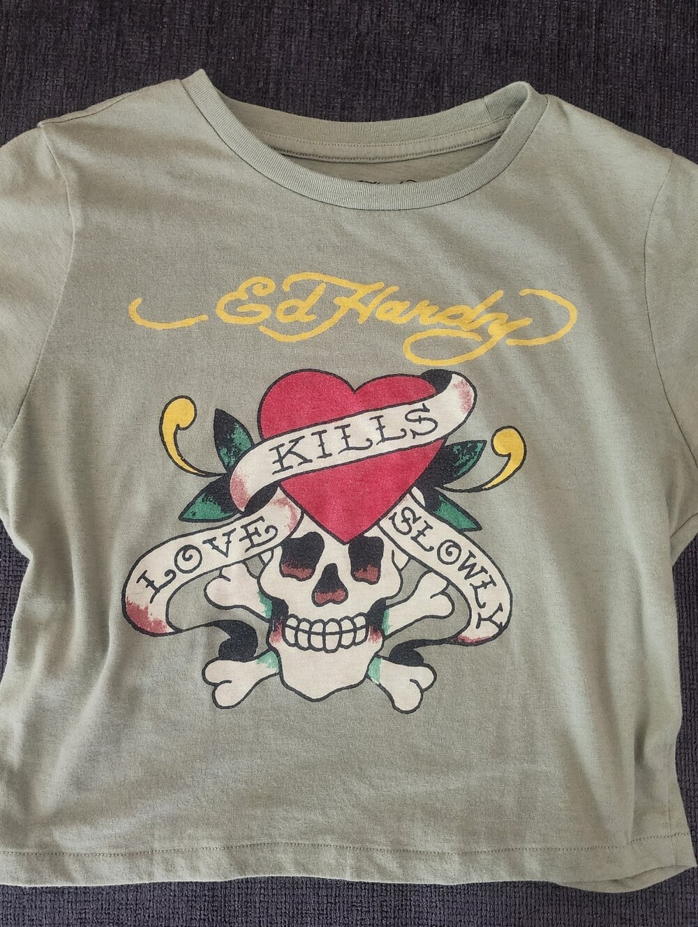 ED HARDY Olive Green Cropped Baby Tee Tattoo Skull Love Kills Slowly Shirt, Sz L